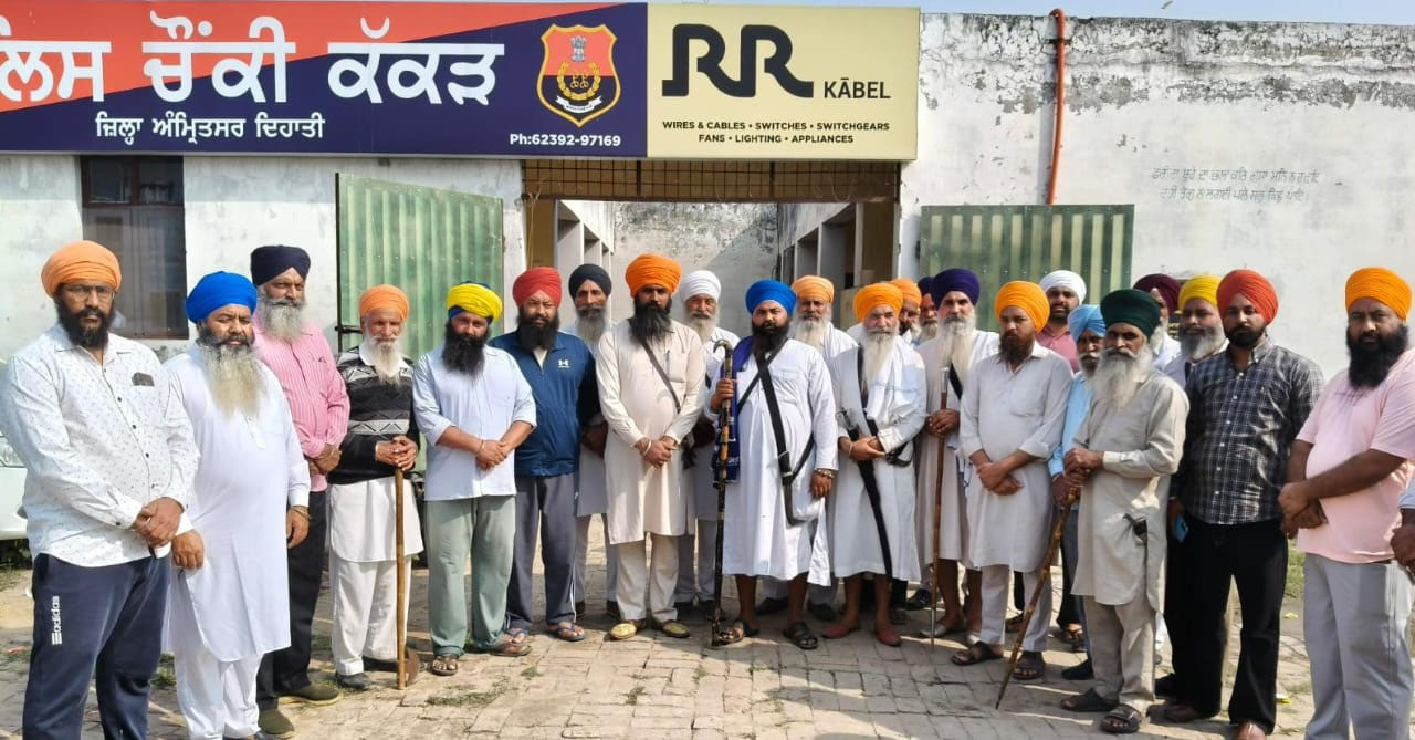 ਚੱਲ ਰਹੇ ਅਖੰਡ ਪਾਠ ਦੌਰਾਨ ਸ੍ਰੀ ਗੁਰੂ ਗ੍ਰੰਥ ਸਾਹਿਬ ਜੀ ਦੀ ਬੇਅਦਬੀ