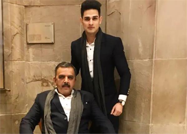 bigg boss 11 fame priyank sharma  s father passes away