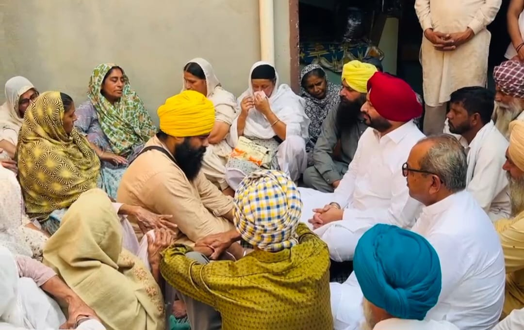 ਗੋਲ਼ੀਆਂ ਮਾਰ ਕਤਲ ਕੀਤੇ ਕਬੱਡੀ ਖਿਡਾਰੀ ਤੇਜਪਾਲ ਦੇ ਘਰ ਪਹੁੰਚੇ ਰਵਨੀਤ ਬਿੱਟੂ, ਦਿੱਤਾ ਵੱਡਾ ਬਿਆਨ