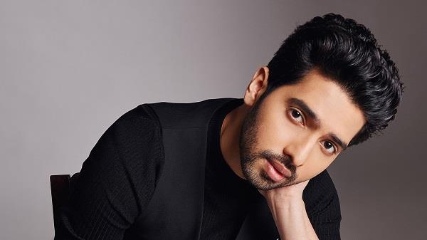 singer armaan malik delhi car blast postponed show