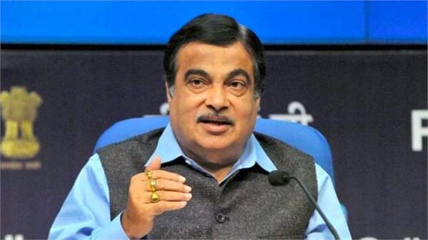 gadkari warns contractors