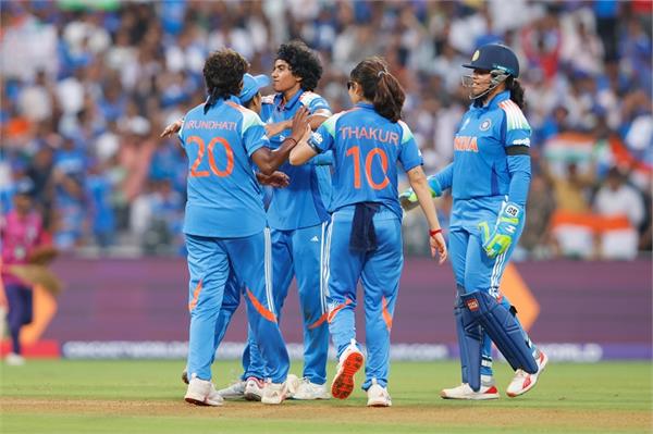 prize money to be received by the women  s team