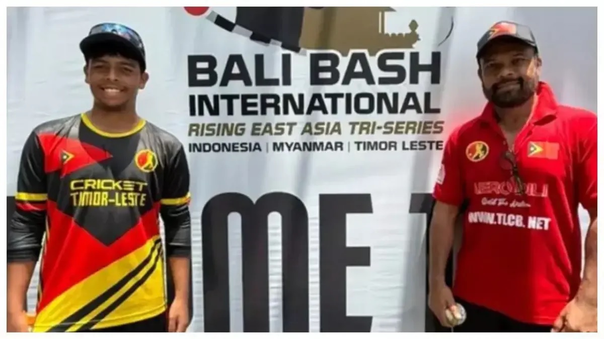 ਇੰਟਰਨੈਸ਼ਨਲ ਕ੍ਰਿਕਟ ''ਚ ਅਨੋਖਾ ਕਮਾਲ! 50 ਸਾਲਾ ਪਿਤਾ ਅਤੇ 17 ਸਾਲਾ ਪੁੱਤਰ ਪਹਿਲੀ ਵਾਰ ਇੱਕੋ ਟੀਮ ਲਈ ਖੇਡੇ