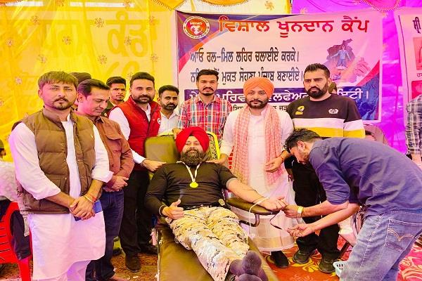 blood donation camp organized on the occasion of martyrdom centenary