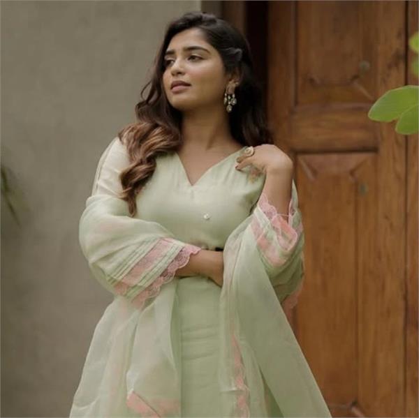 actress gouri kishan slams reporter for body shaming  daring reply goes viral