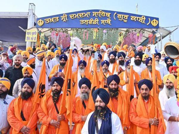 shaheedi nagar kirtan departs from takht sri damdama sahib