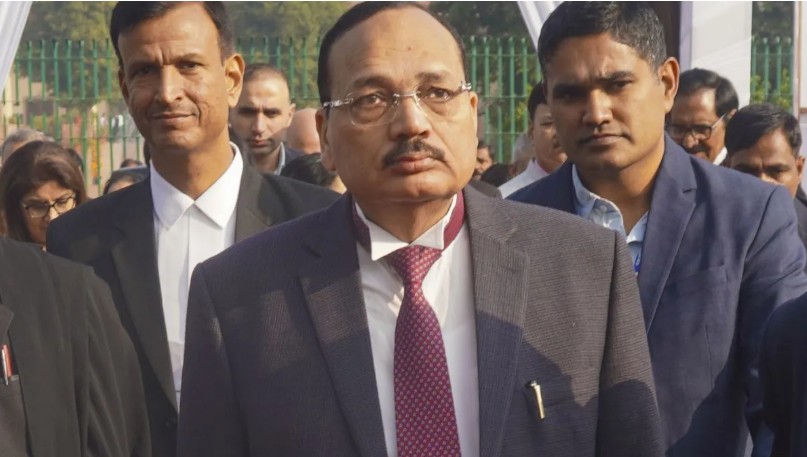 ਦਿੱਲੀ ਪ੍ਰਦੂਸ਼ਣ ''ਤੇ CJI ਸੂਰਿਆਕਾਂਤ ਬੋਲੇ- ''ਬਾਹਰ ਟਹਿਲਣਾ ਵੀ ਹੋਇਆ ਔਖਾ'', ਸੁਣਵਾਈਆਂ ਵਰਚੂਅਲ ਕਰਨ ''ਤੇ ਵਿਚਾਰ