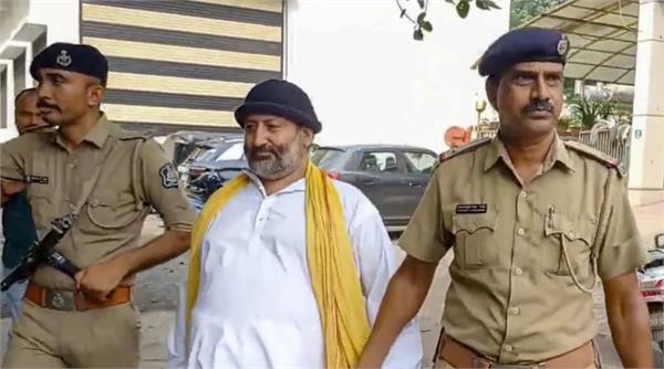 mobile phone recovered from asaram  s son narayan sai in jail
