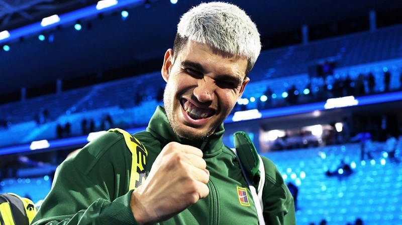 ਕਾਰਲੋਸ ਅਲਕਾਰਾਜ਼ ਨੇ ਏਟੀਪੀ ਫਾਈਨਲਜ਼ ਵਿੱਚ ਟੇਲਰ ਫ੍ਰਿਟਜ਼ ਨੂੰ ਹਰਾਇਆ