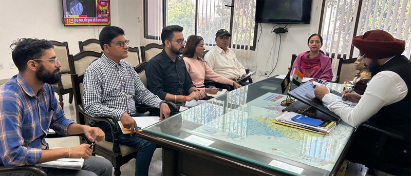 ਨਵਾਂਸ਼ਹਿਰ ''ਚ ਪਰਾਲੀ ਸਾੜਨ ਦੇ 11 ਮਾਮਲੇ ਆਏ ਸਾਹਮਣੇ, ਲੱਗਾ ਵਾਤਾਵਰਣ ਮੁਆਵਜ਼ਾ