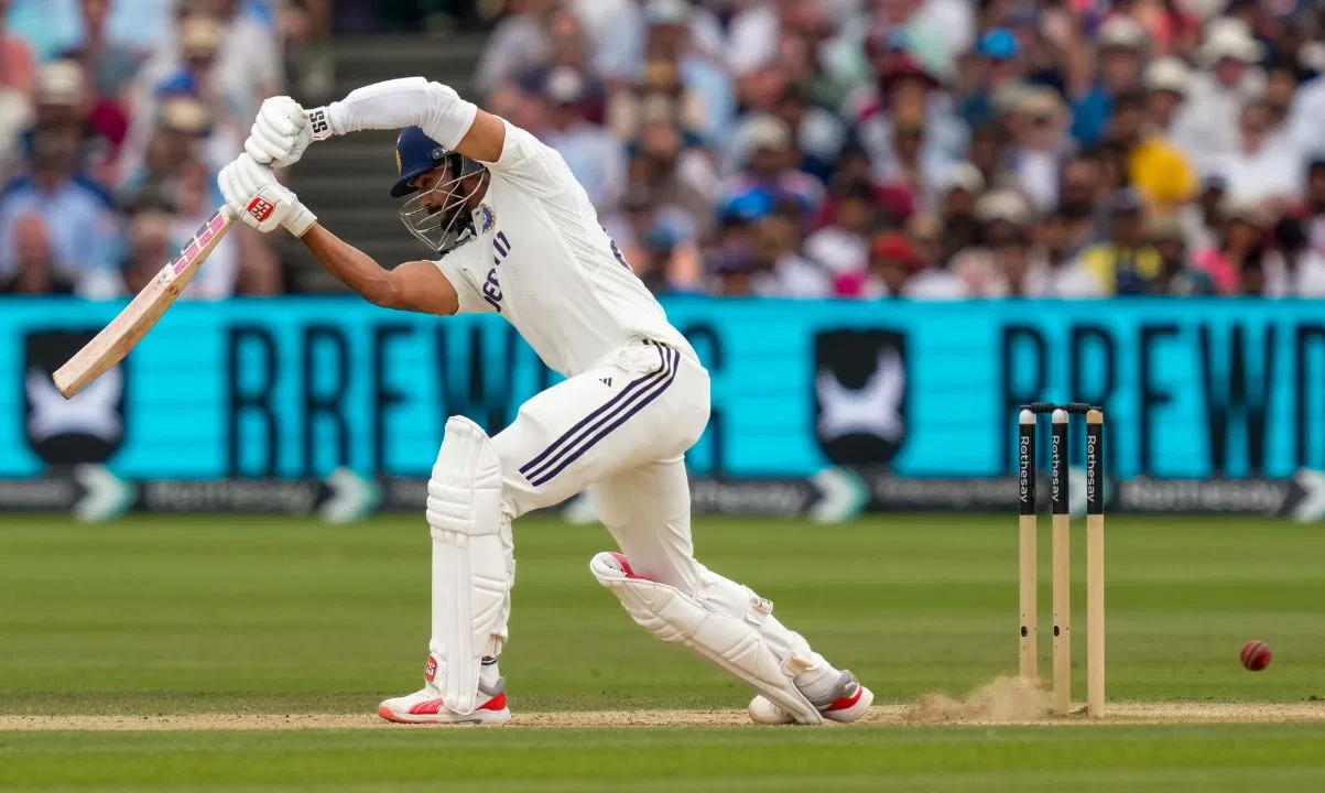 IND vs SA: ਟੈਸਟ ਸੀਰੀਜ਼ ਤੋਂ ਪਹਿਲਾਂ ਟੀਮ ਇੰਡੀਆ ''ਚੋਂ ਬਾਹਰ ਹੋਇਆ ਇਹ ਧਾਕੜ ਖਿਡਾਰੀ