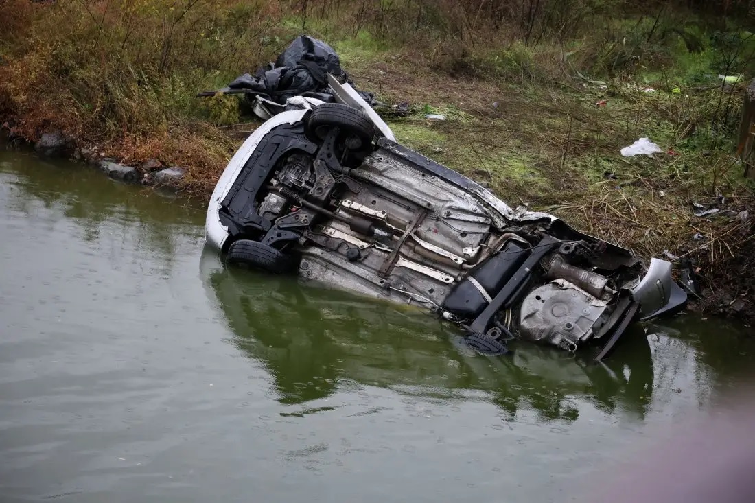 ਬੁਲਗਾਰੀਆ ''ਚ ਖੌਫਨਾਕ ਹਾਦਸਾ: ਪੁਲਸ ਤੋਂ ਭੱਜ ਰਹੇ ਪ੍ਰਵਾਸੀਆਂ ਦੀ ਵੈਨ ਕਰੈਸ਼, 6 ਪ੍ਰਵਾਸੀਆਂ ਦੀ ਮੌਤ