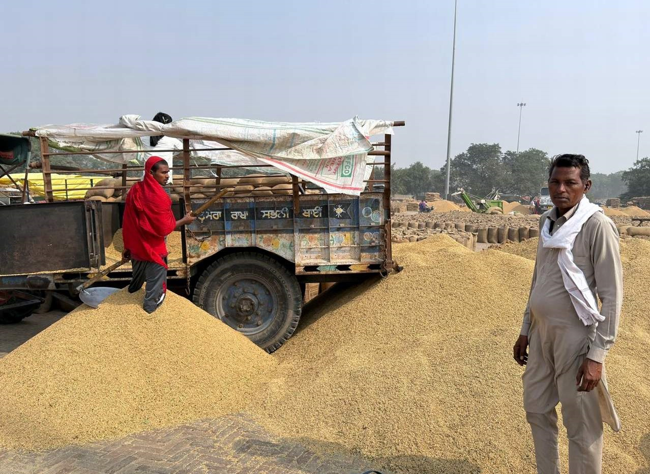 ਬੱਧਨੀ ਕਲਾਂ ਮੰਡੀ ’ਚ ਝੋਨੇ ਦੀ ਆਮਦ ਅਤੇ ਖ਼ਰੀਦ ਤੇਜ਼, ਕਿਸਾਨਾਂ ਨੇ ਰੱਖੀ ਇਹ ਮੰਗ