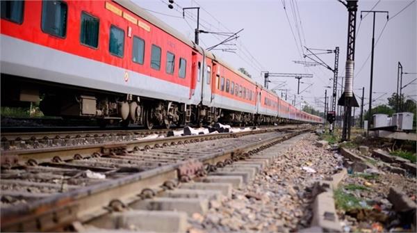 woman refused to move from train gate