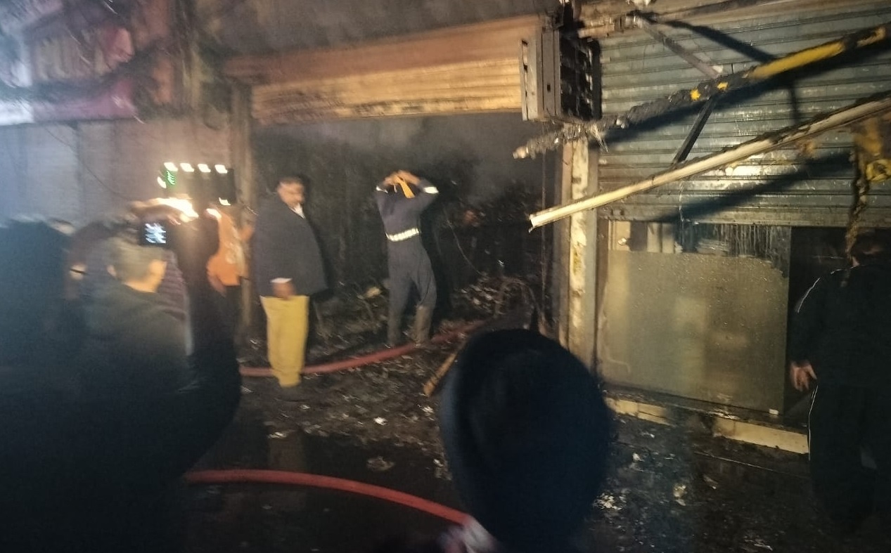 ਲੁਧਿਆਣਾ ''ਚ ਦੁਕਾਨ ਨੂੰ ਲੱਗੀ ਭਿਆਨਕ ਅੱਗ, ਸਾਰਾ ਸਾਮਾਨ ਸੜ ਕੇ ਸੁਆਹ