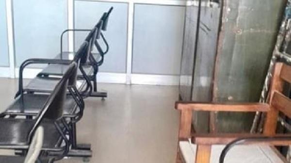 government work comes to a standstill due to sudden mass holiday