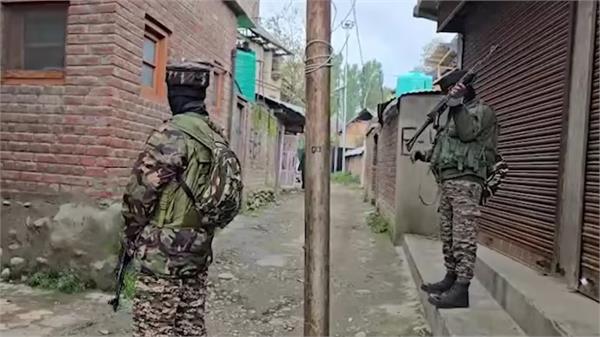 raids on over 300 locations of jamaat e islami elements in srinagar