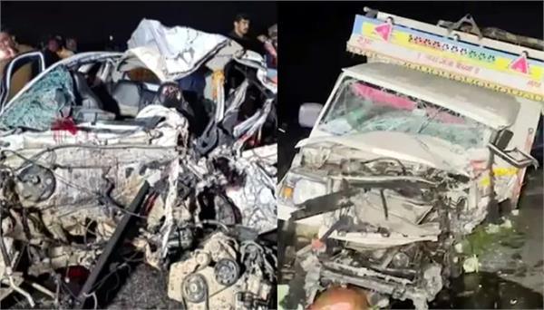 major accident on ganga expressway