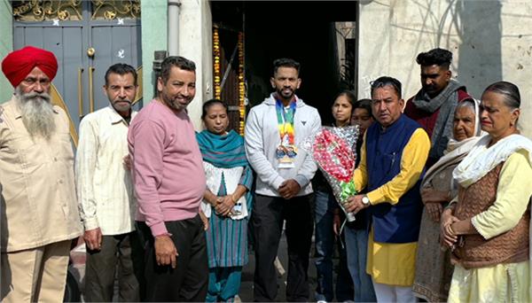 robin kumar win two gold medals in bodybuilding