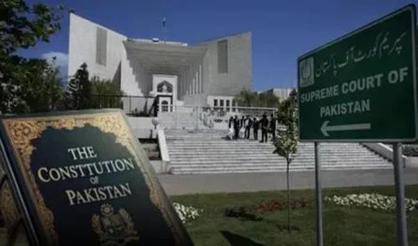 pakistan constitution changes judges resignation