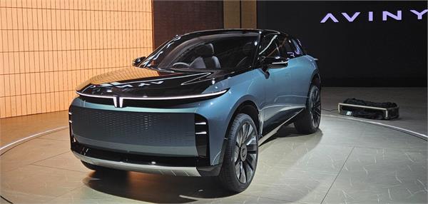 5 new electric cars to be launched including the tata