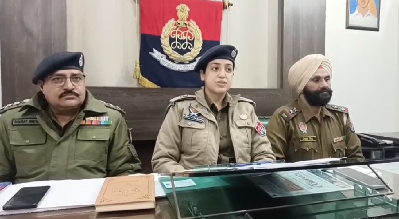 ਫਗਵਾੜਾ ''ਚ ਕੱਪੜਾ ਵਪਾਰੀ ਦੀ ਦੁਕਾਨ ''ਤੇ ਫਾਇਰਿੰਗ ਦਾ ਮਾਮਲਾ: ਪੁਲਸ ਨੇ ਗੋਲੀ ਚਲਾਉਣ ਵਾਲੇ ਦੋਸ਼ੀ ਨੂੰ ਕੀਤਾ ਕਾਬੂ