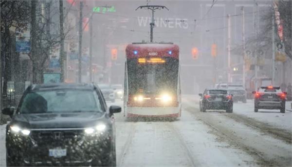 heavy snowfall in many parts of canada