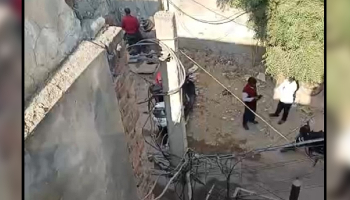 ਚਿਕਨ ਕਾਰਨਰ ’ਤੇ ਛਾਪਾ, ਬਿਜਲੀ ਚੋਰੀ ਕਰਨ ’ਤੇ ਠੋਕਿਆ ਪੌਣੇ 9 ਲੱਖ ਰੁਪਏ ਦਾ ਜੁਰਮਾਨਾ