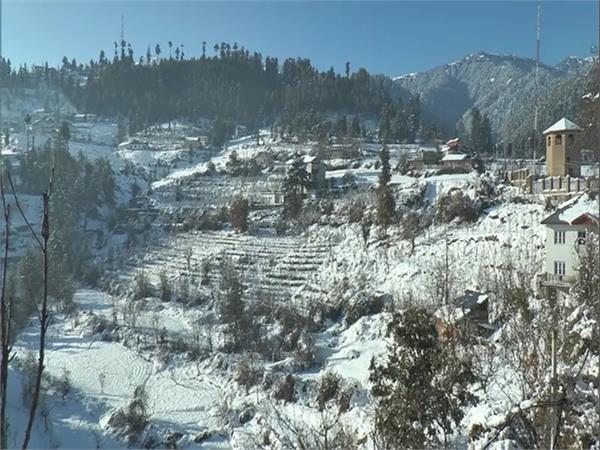 new year kashmir valley snowfall