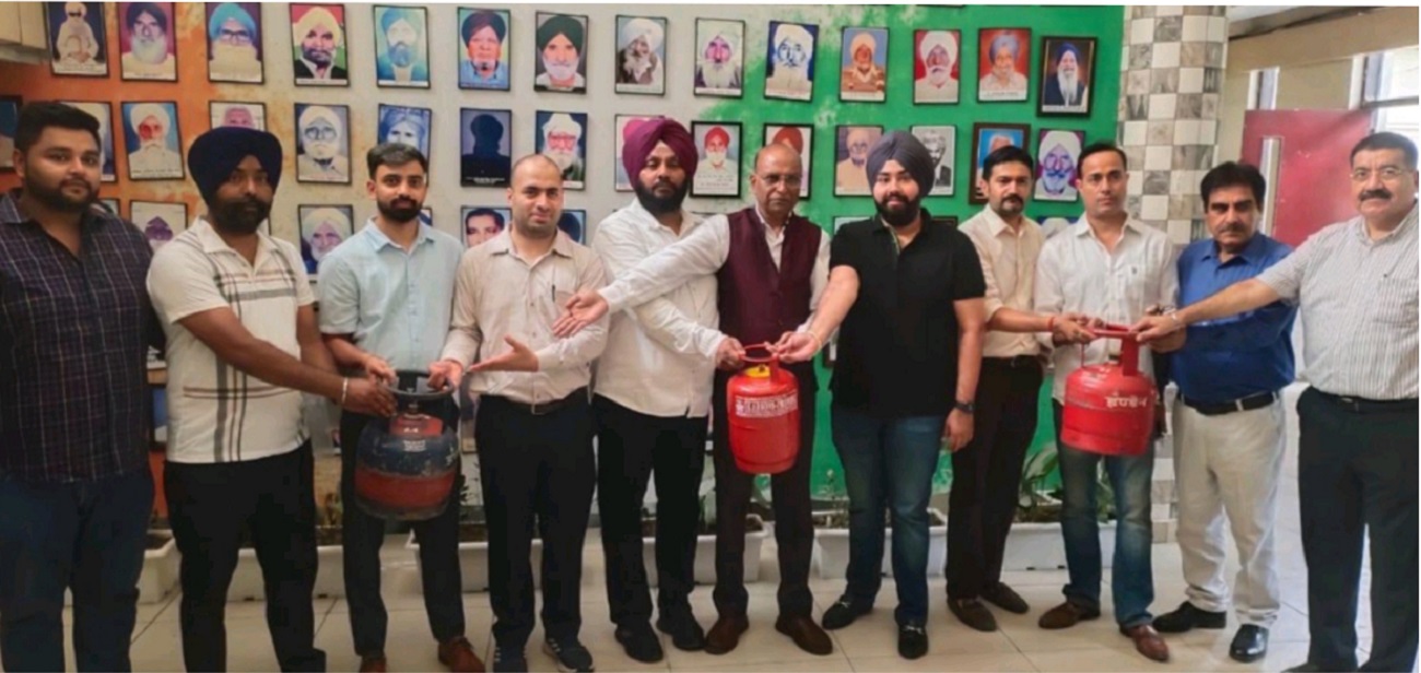 ਕਿਰਾਏ ਦੇ ਵਿਹੜਿਆਂ ਤੇ ਦੁਕਾਨਾਂ ’ਚ ਗੈਸ ਦੀ ਕਾਲਾਬਾਜ਼ਾਰੀ ਕਰਨ ਵਾਲਿਆਂ ਦੀ ਹੁਣ ਖ਼ੈਰ ਨਹੀਂ, ਸਖ਼ਤ ਨਿਰਦੇਸ਼ ਜਾਰੀ