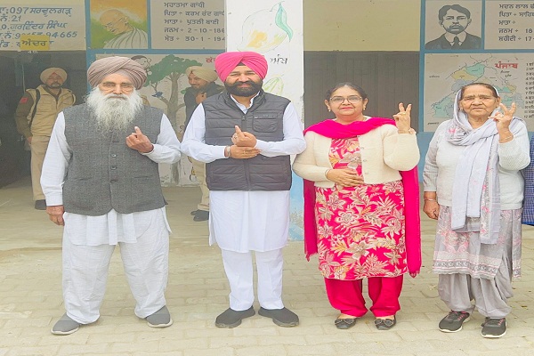 ਸਰਦੂਲਗੜ੍ਹ ਤੋਂ ਵਿਧਾਇਕ ਗੁਰਪ੍ਰੀਤ ਸਿੰਘ ਬਣਾਂਵਾਲੀ ਨੇ ਪਰਿਵਾਰ ਸਣੇ ਪਾਈ ਵੋਟ