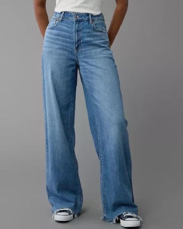 style  perfect combination  baggy jeans