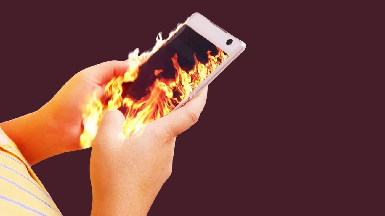 ਫੋਨ ਜ਼ਿਆਦਾ ਗਰਮ ਕਿਉਂ ਹੁੰਦਾ ਹੈ? ਅਸਲ ਵਜ੍ਹਾ ਜਾਣ ਤੁਸੀਂ ਵੀ ਹੋ ਜਾਓਗੇ ਹੈਰਾਨ