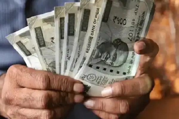 ਸਰਕਾਰੀ ਮੁਲਾਜ਼ਮਾਂ ਲਈ ਖ਼ਾਸ ਖ਼ਬਰ! DA 'ਚ 5 ਫ਼ੀਸਦੀ ਦਾ ਵਾਧਾ, 1 ਅਪ੍ਰੈਲ ਤੋਂ ਮਿਲੇਗੀ ਮੋਟੀ ਸੈਲਰੀ