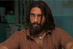 ranveer singh  s film   dhurandhar   earns over  152 crore in the indian market