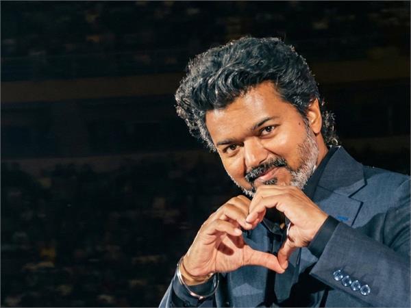 thalapathy vijay announces retirement from cinema