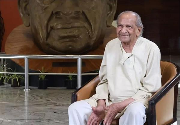 statue of unity  craftsman  ram sutar  passed away