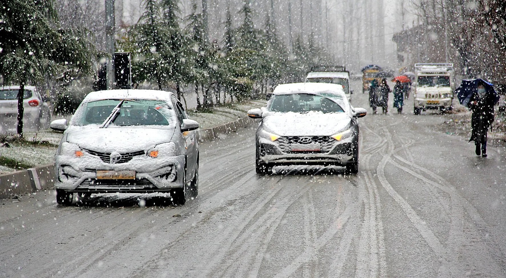 ਅਗਲੇ 24 ਤੋਂ 48 ਘੰਟੇ ਖ਼ਤਰਨਾਕ! ਭਾਰੀ ਮੀਂਹ ਦੇ ਨਾਲ-ਨਾਲ ਹੋਵੇਗੀ Snowfall, ਅਲਰਟ ''ਤੇ ਇਹ ਸੂਬੇ