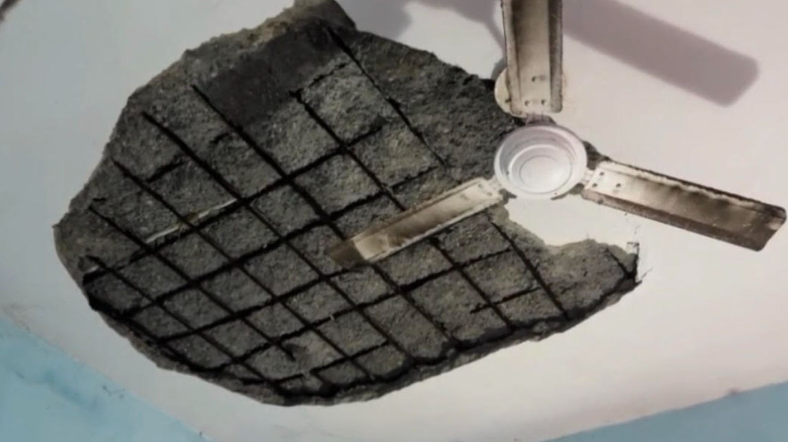 ਕਹਿਰ ਓ ਰੱਬਾ: ਪਰਿਵਾਰ 'ਤੇ ਟੁੱਟਿਆ ਦੁਖਾਂ ਦਾ ਪਹਾੜ, ਘਰ ਦੀ ਛੱਤ ਡਿੱਗਣ ਕਾਰਨ ਵਿਅਕਤੀ ਦੀ ਮੌਤ