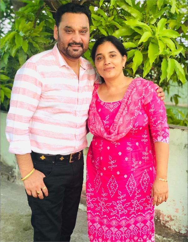 nachhatar gill gets emotional remembering his wife