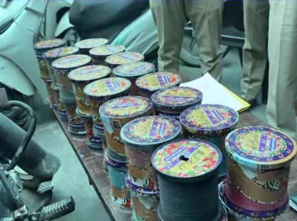 shopkeeper arrested along with 36 pieces of china manjha