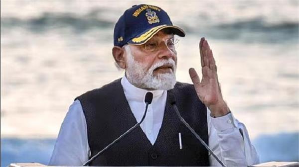 pm modi greets navy day