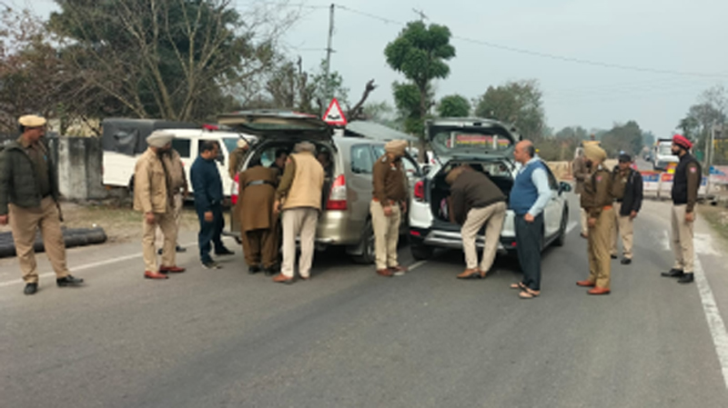 ਪੰਜਾਬ 'ਚ 65 ਐਂਟਰੀ/ਐਗਜ਼ਿਟ ਪੁਆਇੰਟ ਸੀਲ! ਚੱਪੇ-ਚੱਪੇ 'ਤੇ ਲੱਗੇ ਨਾਕੇ, ਵੱਡੀ ਗਿਣਤੀ 'ਚ ਪੁਲਸ ਫੋਰਸ ਤਾਇਨਾਤ