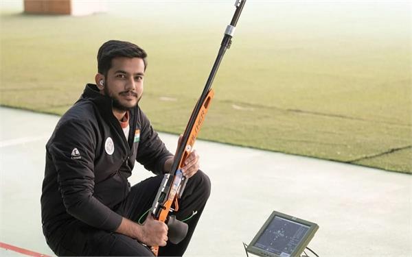 aishwarya tomar wins silver medal in world cup final debut