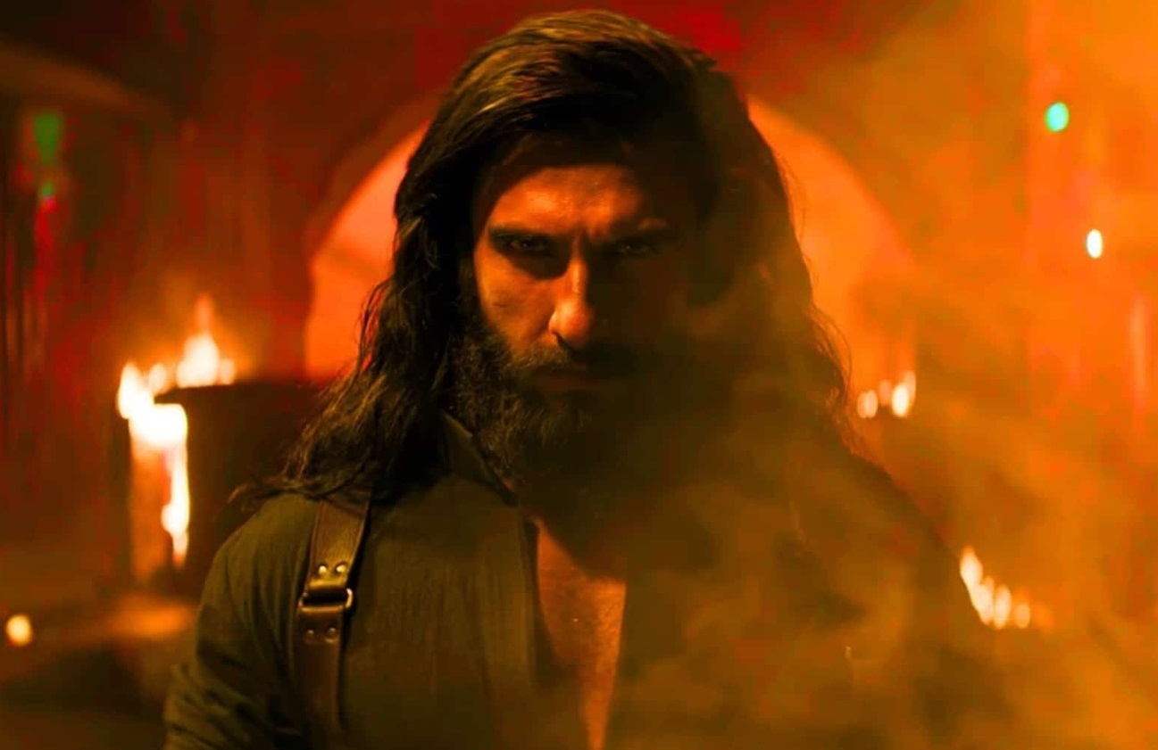 18 ਸਾਲ ਤੋਂ ਘੱਟ ਉਮਰ ਦੇ ਜਵਾਕ ਨਹੀਂ ਵੇਖ ਸਕਣਗੇ ਰਣਵੀਰ ਸਿੰਘ ਦੀ ਫ਼ਿਲਮ ''ਧੁਰੰਧਰ'', ਮਿਲਿਆ ''A'' ਸਰਟੀਫਿਕੇਟ