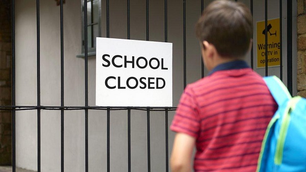 ਛੁੱਟੀਆਂ ਨੂੰ ਲੈ ਕੇ ਵੱਡੀ ਖ਼ਬਰ! ਕੜਾਕੇ ਦੀ ਠੰਡ ਕਾਰਨ 8ਵੀਂ ਤੱਕ ਦੇ ਸਾਰੇ ਸਕੂਲ ਇੰਨੇ ਦਿਨ ਲਈ ਬੰਦ