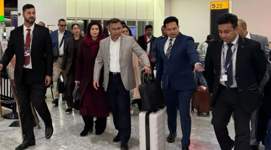 ਬੰਗਲਾਦੇਸ਼ ''ਚ ਹੋਣ ਜਾ ਰਿਹੈ ਕੁਝ ਵੱਡਾ ! 17 ਸਾਲਾਂ ਬਾਅਦ ਲੰਡਨ ਤੋਂ ਵਾਪਸ ਆਇਆ ਤਾਰਿਕ ਰਹਿਮਾਨ