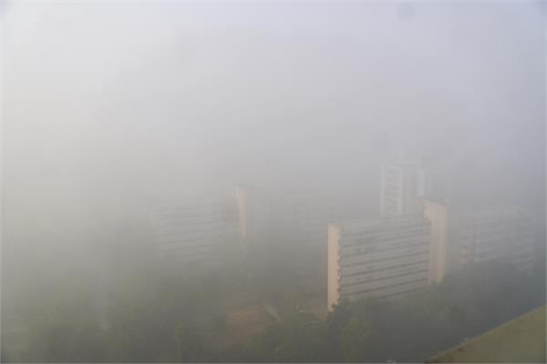 office  staff  delhi  air pollution