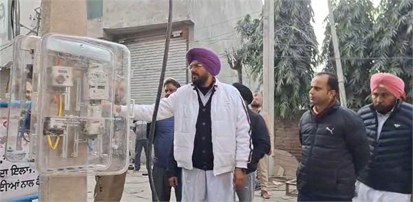 mla dhaliwal arrived to review the ongoing power development works in ajnala