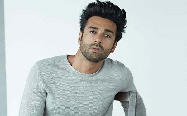 pulkit samrat praises chunky pandey